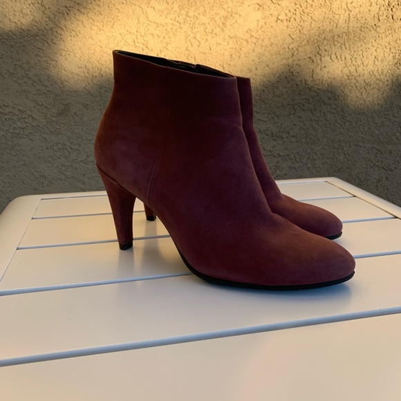 Ecco nubuck booties 6 wine color - Picture 1 of 13